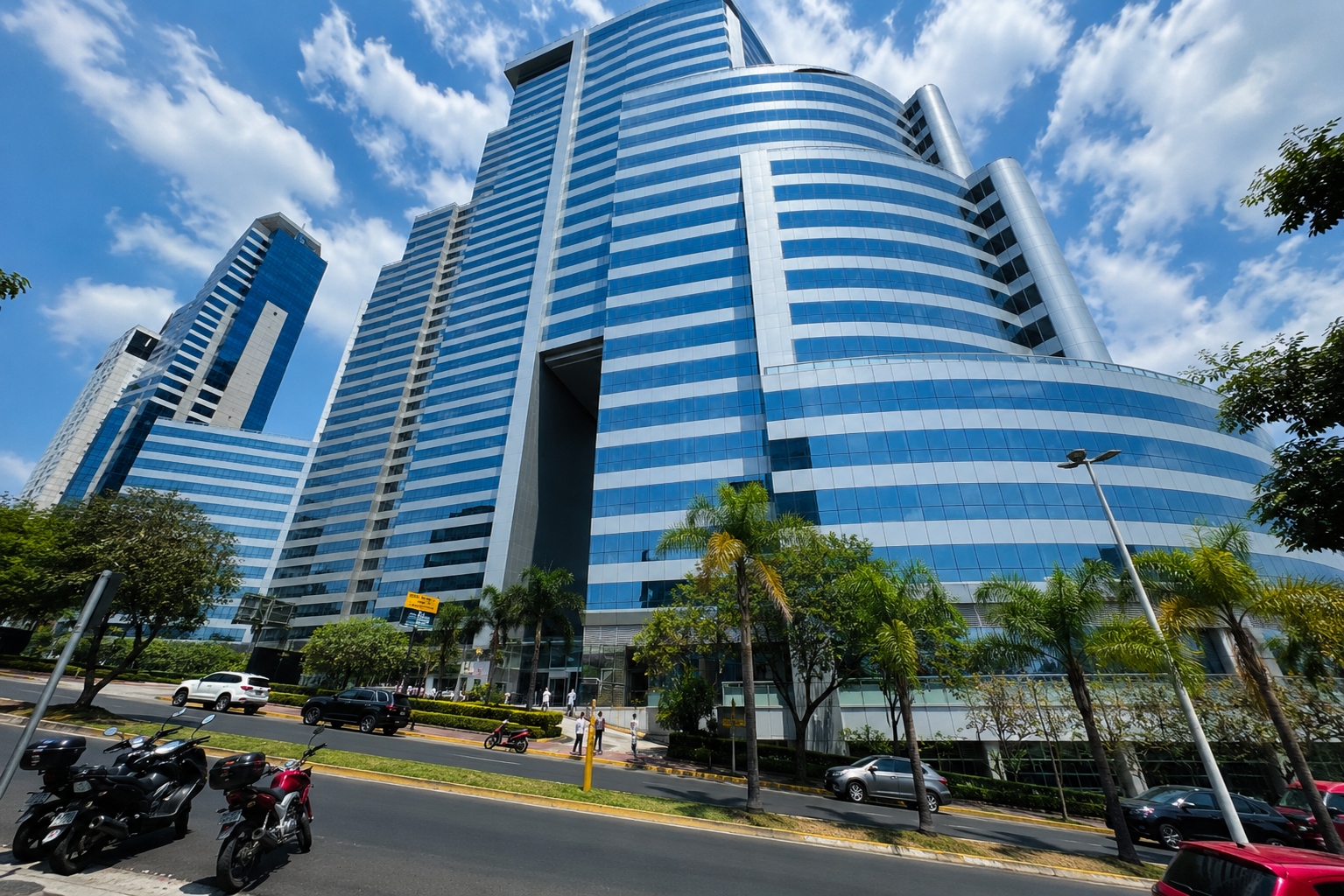 Edifício Brascan, localizado na Av. Andrômeda, 885, em Alphaville, Barueri, onde fica a Clínica Ponto Ser.