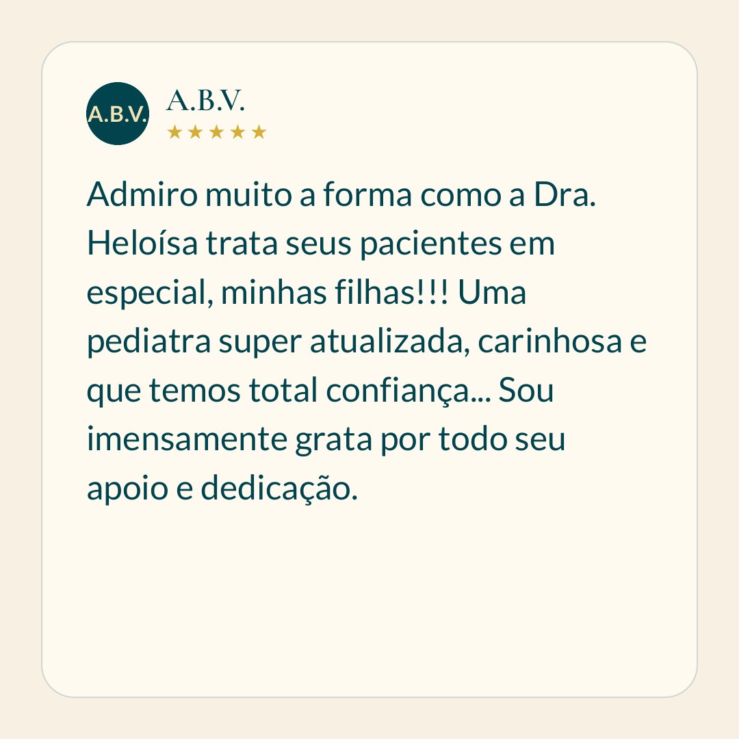 Depoimento de família acompanhada pela Dra. Heloisa Vianello sobre atendimento pediátrico em Alphaville, Barueri.